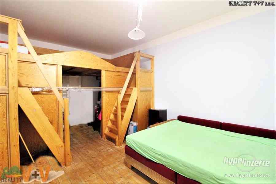 Hledáte prostorný byt v žádané lokalitě České Velenice? Byt 2+1 v osobním vlastnictví - foto 4