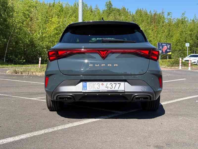 Cupra Leon 1,5   eTSI 110kW DSG 2025, TOP stav - foto 12