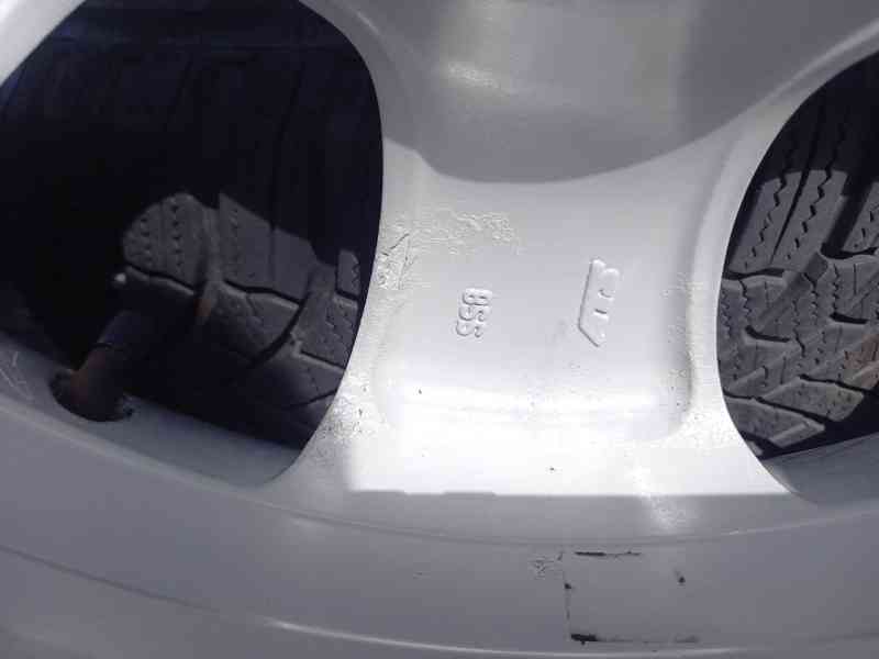 Zimní Alu kola Š. Octavia II 5x112 +Zánovní 205/55R16 - foto 11