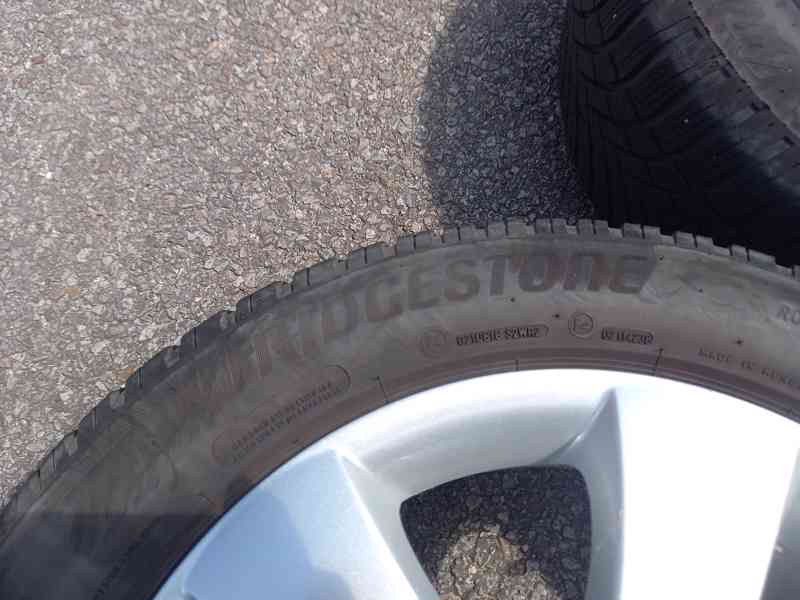 Zimní Alu kola Š. Octavia II 5x112 +Zánovní 205/55R16 - foto 2
