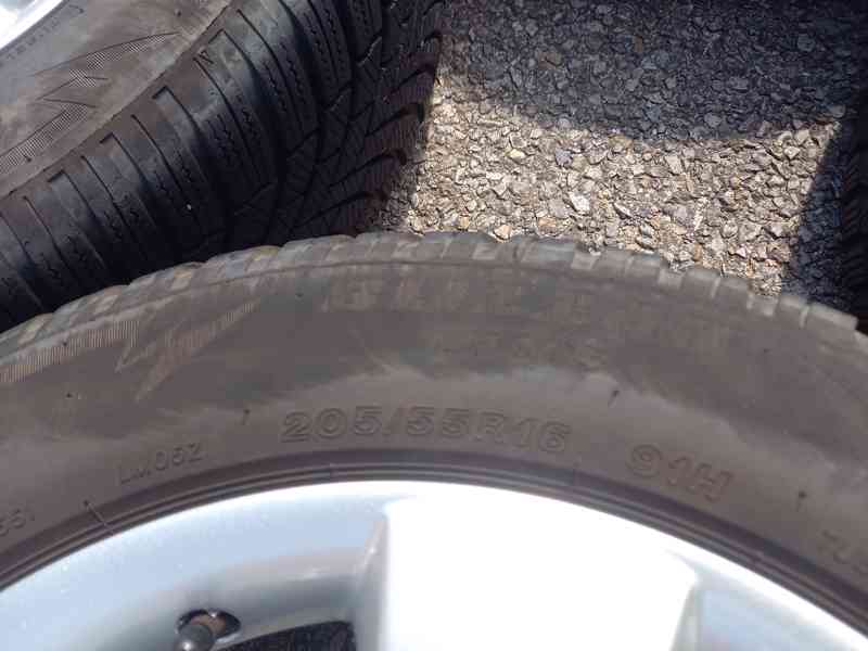 Zimní Alu kola Š. Octavia II 5x112 +Zánovní 205/55R16 - foto 3