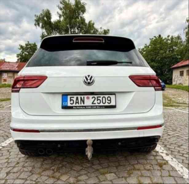 Volkswagen Tiguan 2,0 TDi, R-line 4 Motion DSG 140 k - foto 4