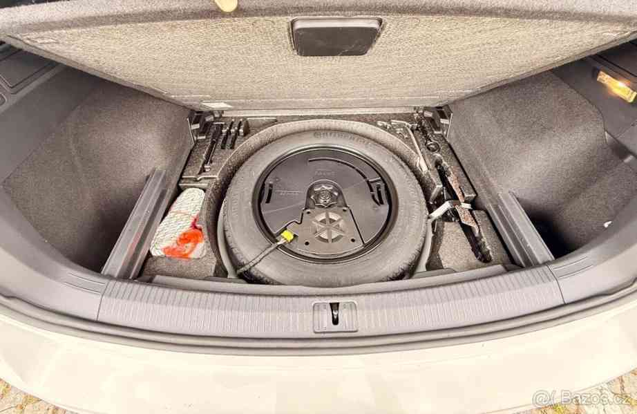 Volkswagen Tiguan 2,0 TDi, R-line 4 Motion DSG 140 k - foto 11