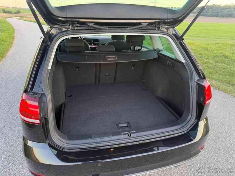 Volkswagen Golf 1,5   TSI 110 kW DSG Panorama - foto 4
