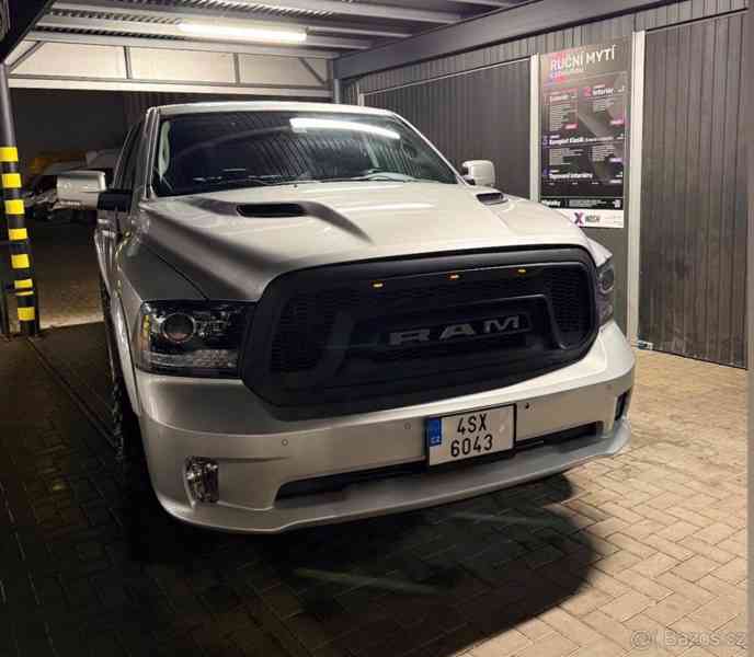 Dodge RAM 5,7   HEMI Sport Edition Full - foto 18