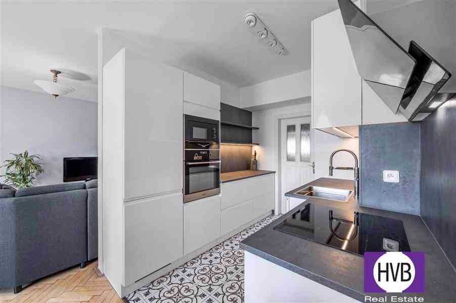 Prodej bytu 3+1, 95 m², OV, ul. Lužická, Praha 2 - Vinohrady - foto 3