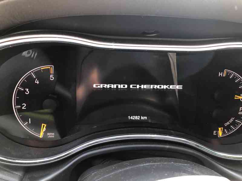 Jeep Grand Cherokee - foto 8