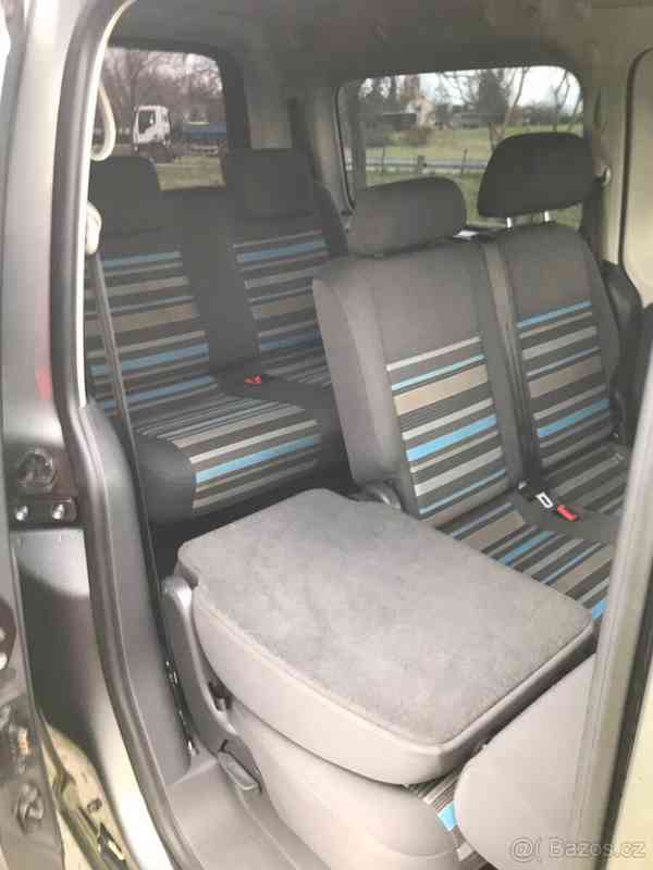 Volkswagen Caddy 1,2 MAXI TSI 77kw,7 míst - foto 9