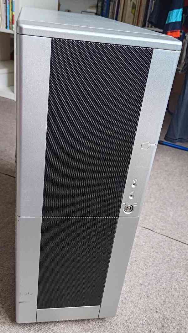 prodam pocitac i7-3770K 32 GB DDR3 GTX-1060 6 GB 2xSSD 2xHDD - foto 7