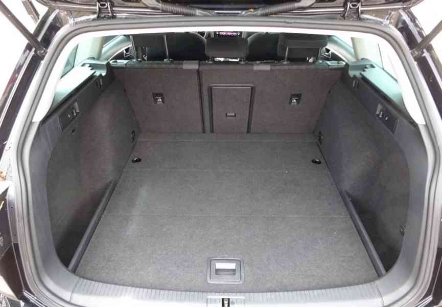 VW Golf 1.4 TSI Variant r.v.2018 (serviska) 92 kw - foto 15