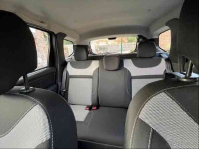Dacia Duster 1,6 - foto 7