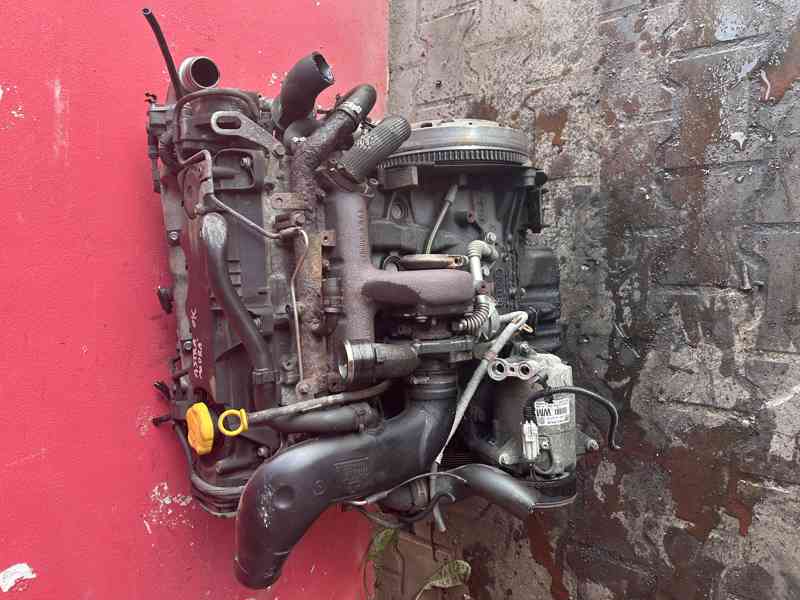 Motor 1,9CDTI Z19DT 88KW Opel Astra Zafira kompl.