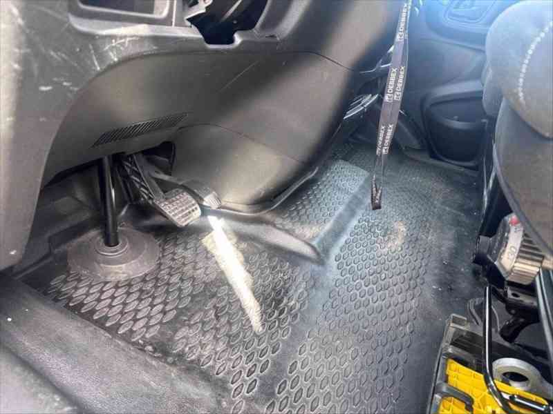 Iveco Daily 3,0   35S18 | 2022 | TOP STAV | - foto 4