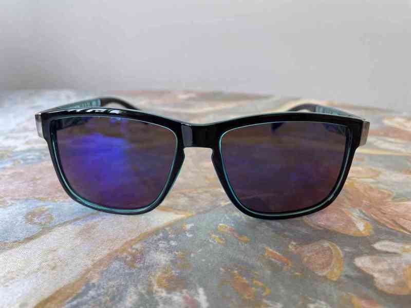 Prodám nové sluneční brýle Quicksilver + dárek - foto 2