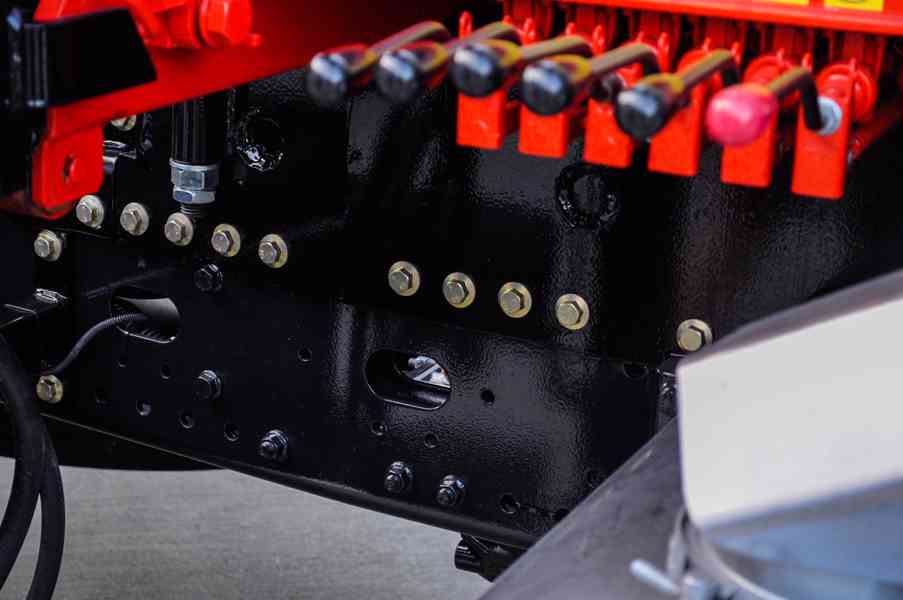 MAN TGS 28.320 HÁKOVÝ NOSIČ KONTEJNERŮ + HYDRAULICKÁ RUKA - foto 73