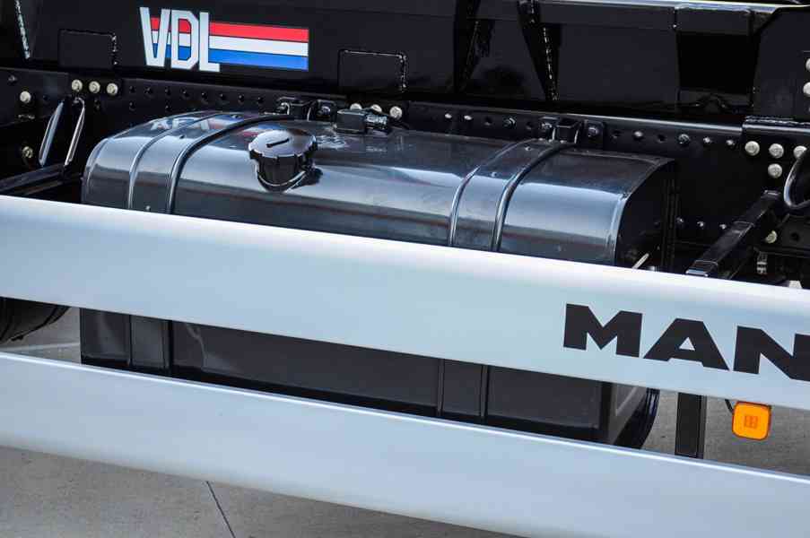 MAN TGS 28.320 HÁKOVÝ NOSIČ KONTEJNERŮ + HYDRAULICKÁ RUKA - foto 13