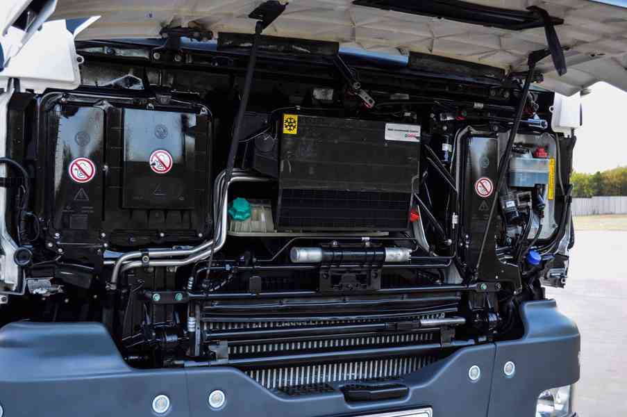 MAN TGS 28.320 HÁKOVÝ NOSIČ KONTEJNERŮ + HYDRAULICKÁ RUKA - foto 46