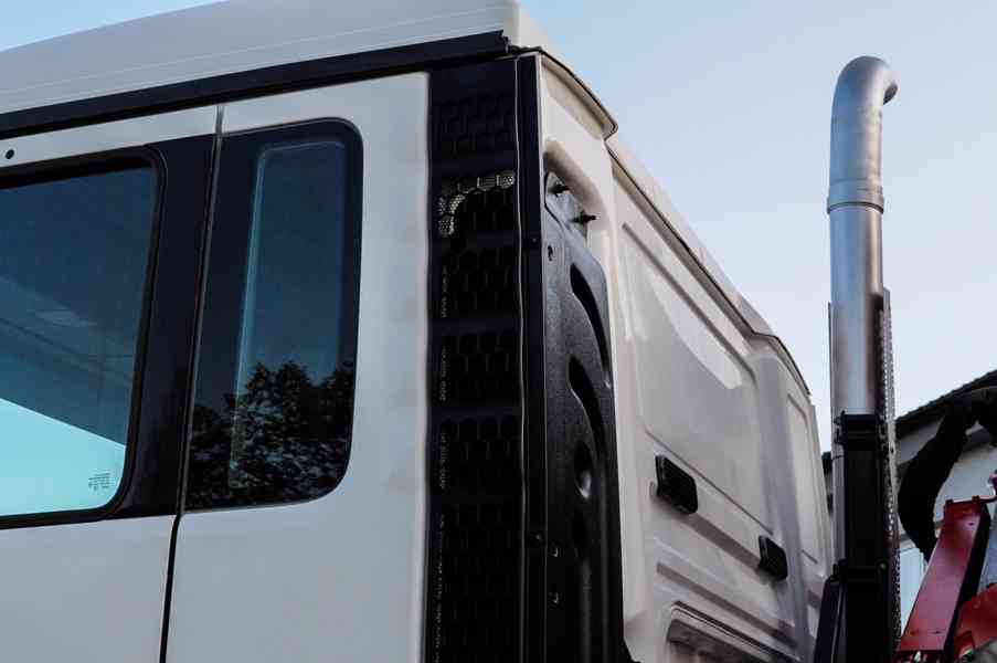 MAN TGS 28.320 HÁKOVÝ NOSIČ KONTEJNERŮ + HYDRAULICKÁ RUKA - foto 38