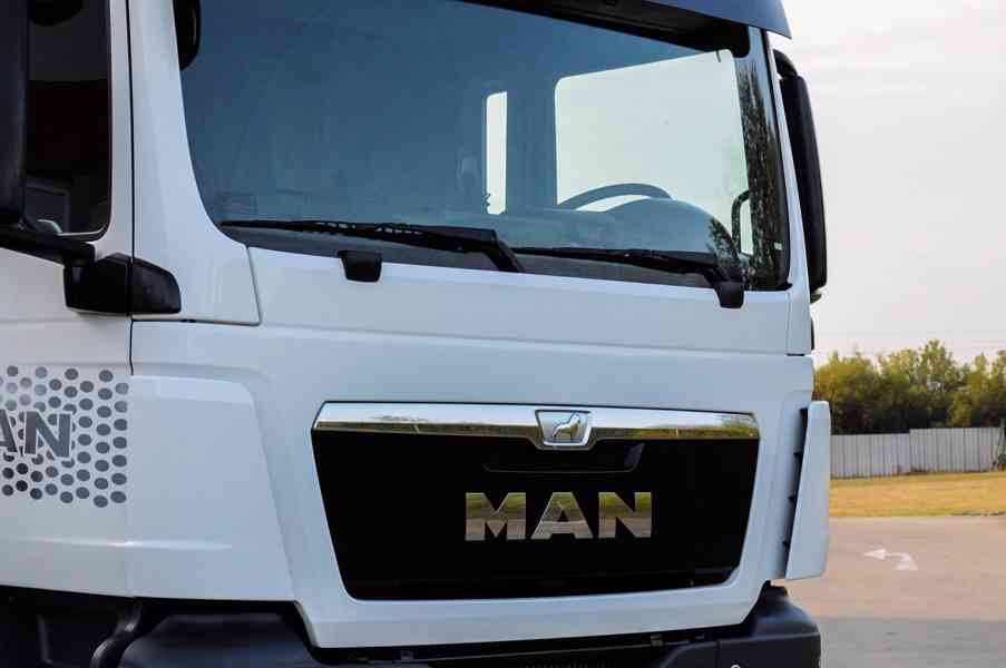MAN TGS 28.320 HÁKOVÝ NOSIČ KONTEJNERŮ + HYDRAULICKÁ RUKA - foto 41