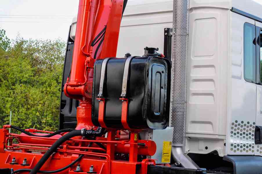 MAN TGS 28.320 HÁKOVÝ NOSIČ KONTEJNERŮ + HYDRAULICKÁ RUKA - foto 107