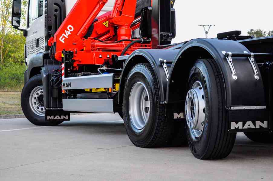 MAN TGS 28.320 HÁKOVÝ NOSIČ KONTEJNERŮ + HYDRAULICKÁ RUKA - foto 113