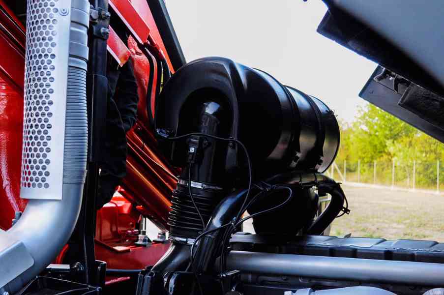 MAN TGS 28.320 HÁKOVÝ NOSIČ KONTEJNERŮ + HYDRAULICKÁ RUKA - foto 68