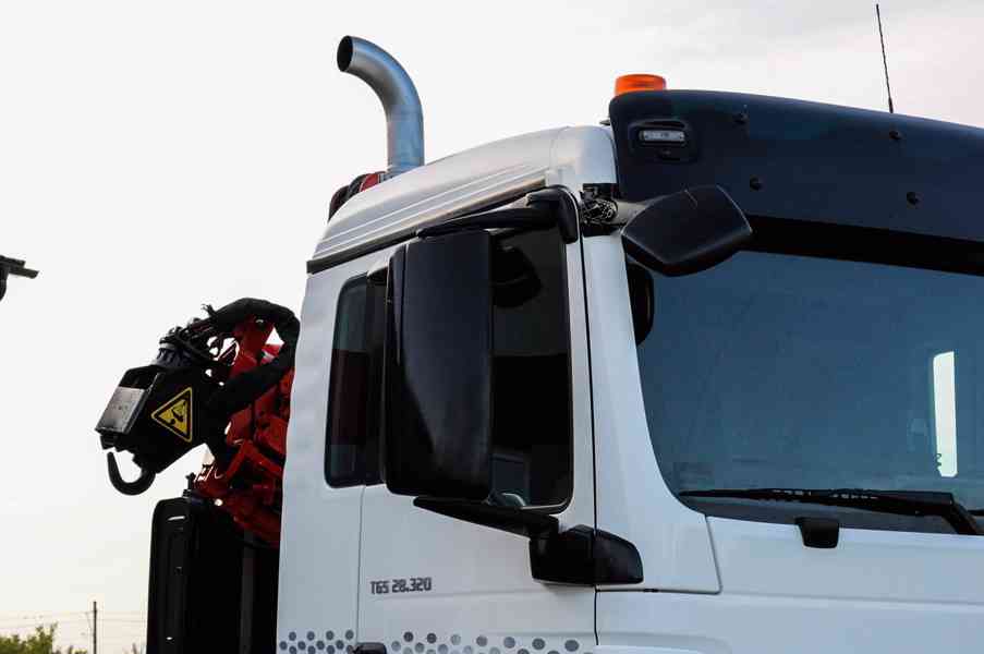MAN TGS 28.320 HÁKOVÝ NOSIČ KONTEJNERŮ + HYDRAULICKÁ RUKA - foto 43