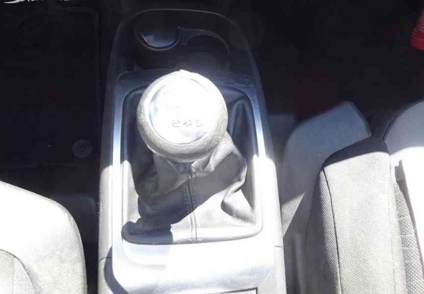 Citroën C4 Picasso, 1.6 HDI r.v.-2014 85 KW 7 míst - foto 10