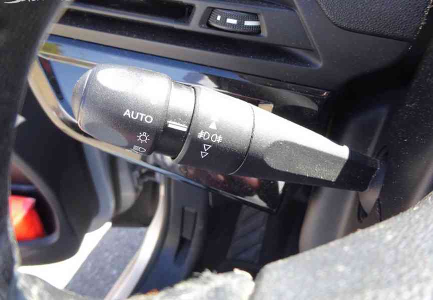 Citroën C4 Picasso, 1.6 HDI r.v.-2014 85 KW 7 míst - foto 12