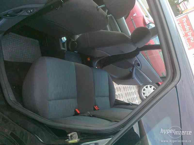 Ford Focus, (5 dveří), 1.8 TDCi, SERVISKA - foto 12