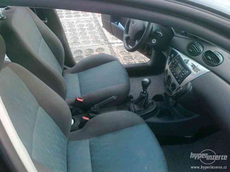 Ford Focus, (5 dveří), 1.8 TDCi, SERVISKA - foto 14