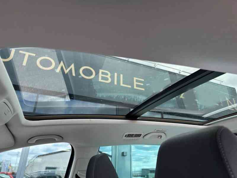 Volkswagen Sharan 2,0tdi 4MOTION 103kw - foto 6