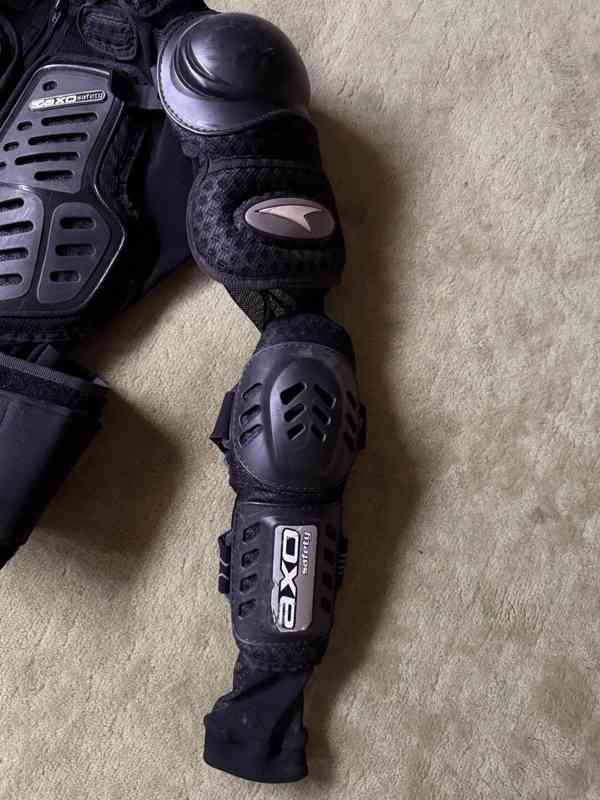 Motokrosový chránič AXO Protector - foto 6