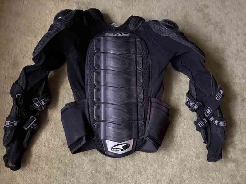 Motokrosový chránič AXO Protector - foto 4