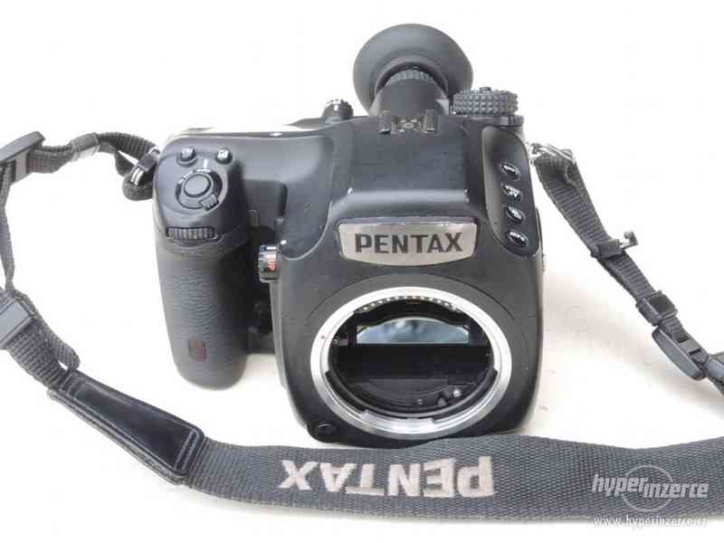 Pentax 645Z v dobrém stavu - foto 1