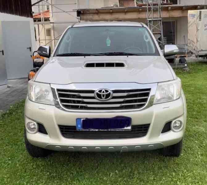 Toyota Hilux 2,5D4D Double Cab 106kw - foto 3