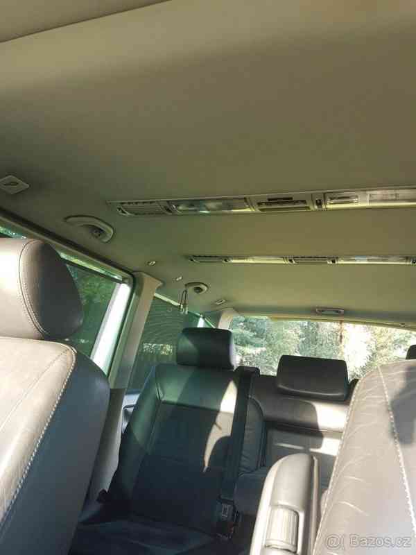 Volkswagen Multivan 2,5   Highline,r.v.2007 - foto 6