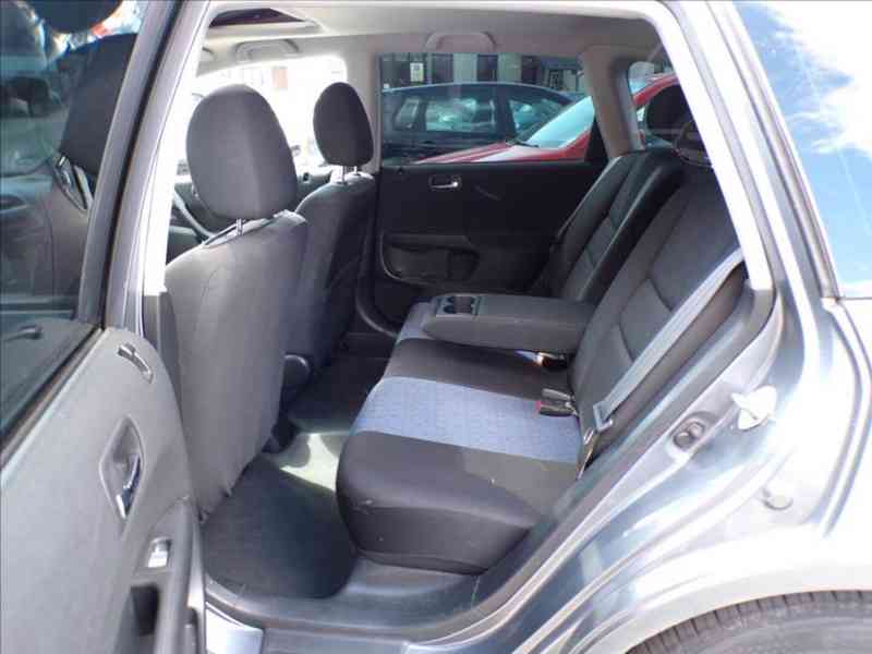 Honda Civic 1,6 V-TEC TAŽNÉ ZAŘ.,KLIMA - foto 11