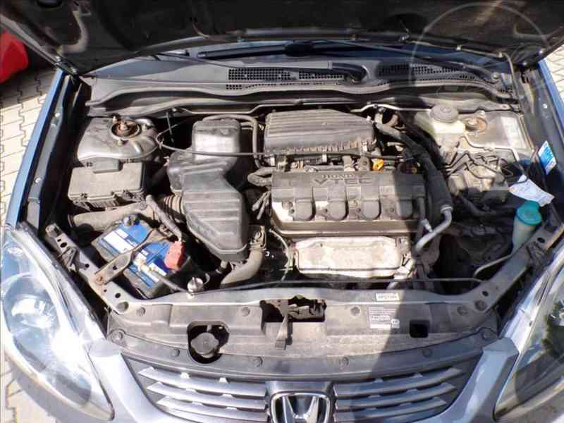 Honda Civic 1,6 V-TEC TAŽNÉ ZAŘ.,KLIMA - foto 17