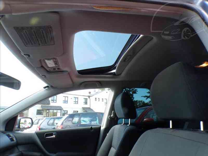 Honda Civic 1,6 V-TEC TAŽNÉ ZAŘ.,KLIMA - foto 10
