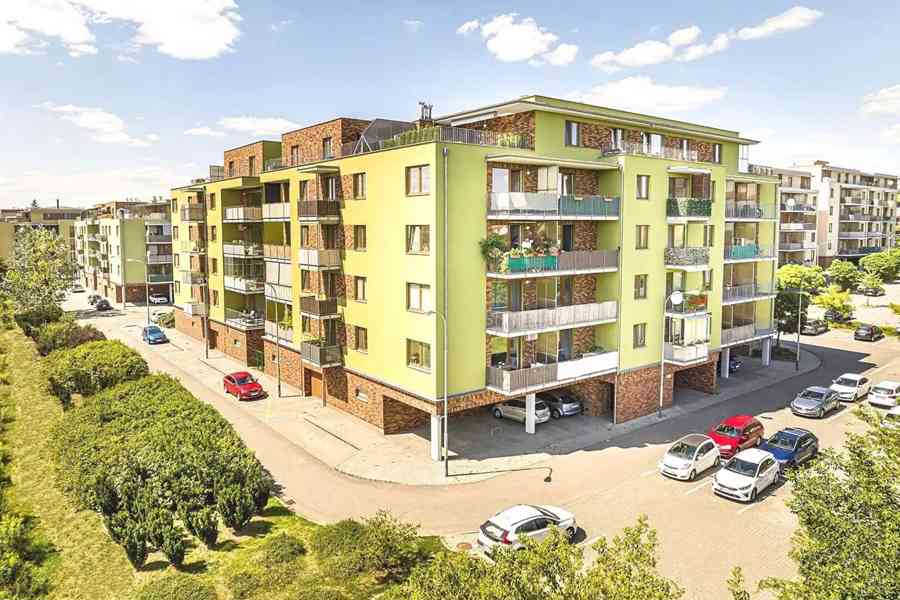 Pronájem bytu 2+kk 55 m² - foto 2