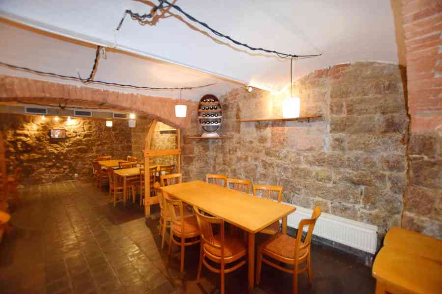 pronájem zavedené restaurace v centru Liberce - foto 11