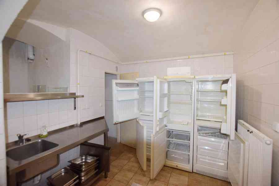 pronájem zavedené restaurace v centru Liberce - foto 7