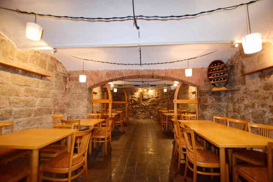 pronájem zavedené restaurace v centru Liberce - foto 3