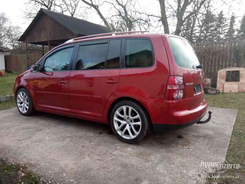 Vw Touran 1.9 tdi DSG nová stk,výhřev sedaček - foto 1