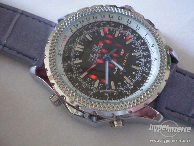 letecké multifunkční hodinky s led displejem WEIDE - foto 4