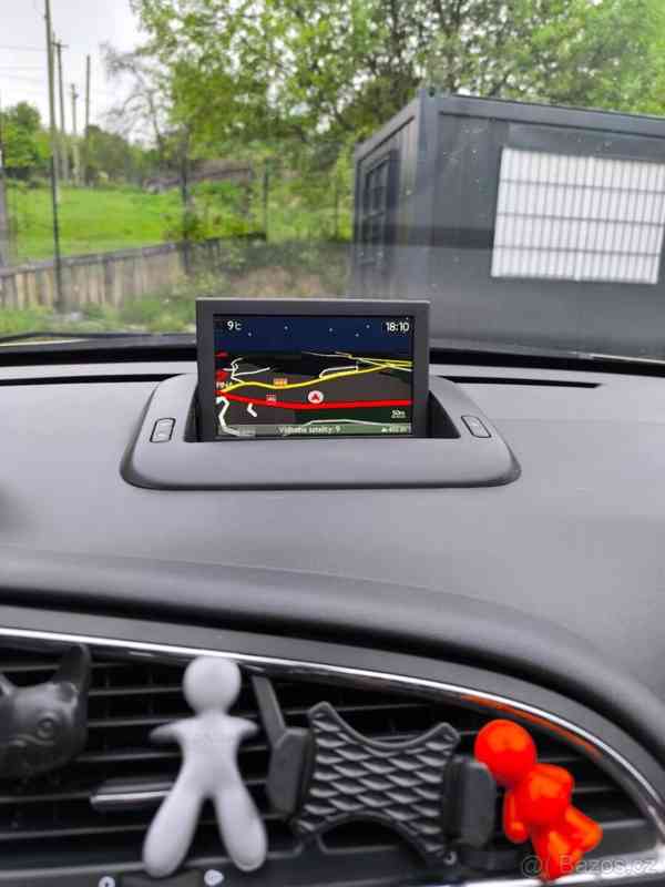 Peugeot 3008 1,6 - foto 10