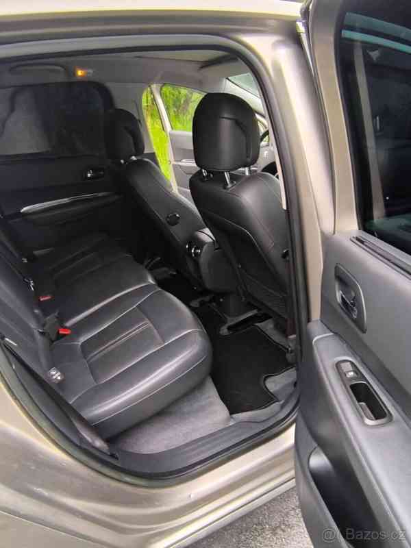 Peugeot 3008 1,6 - foto 11