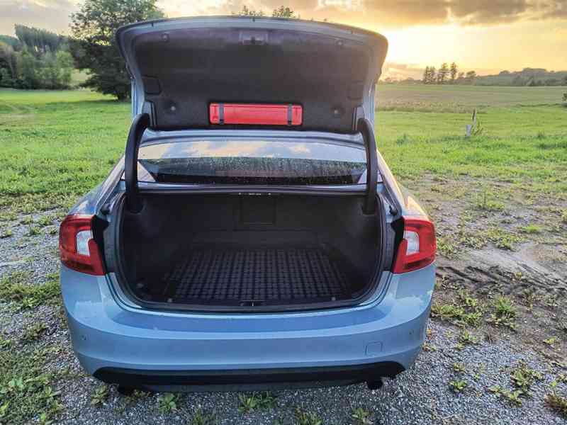 Volvo S60 - foto 4