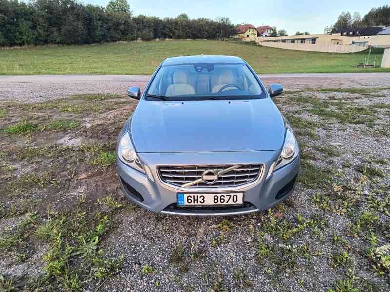 Volvo S60 - foto 12